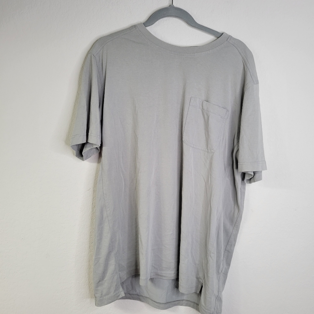 Duluth trading Co t shirt size xl